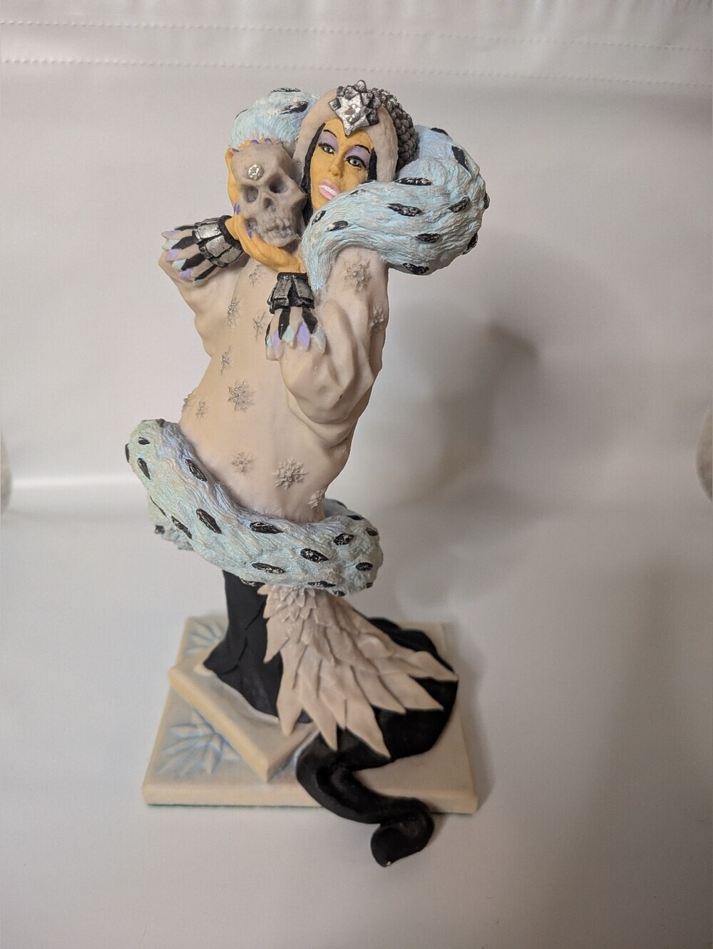 Enchantica Fantasy & Dragons Tuatara Winter Witch Vintage Collectable
